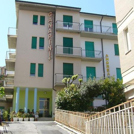 Albergo Villa Canapini تْشيانشانو  تيرمي المظهر الخارجي الصورة