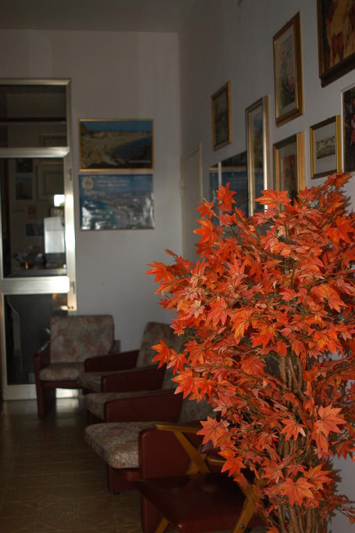 Albergo Villa Canapini تْشيانشانو  تيرمي المظهر الخارجي الصورة