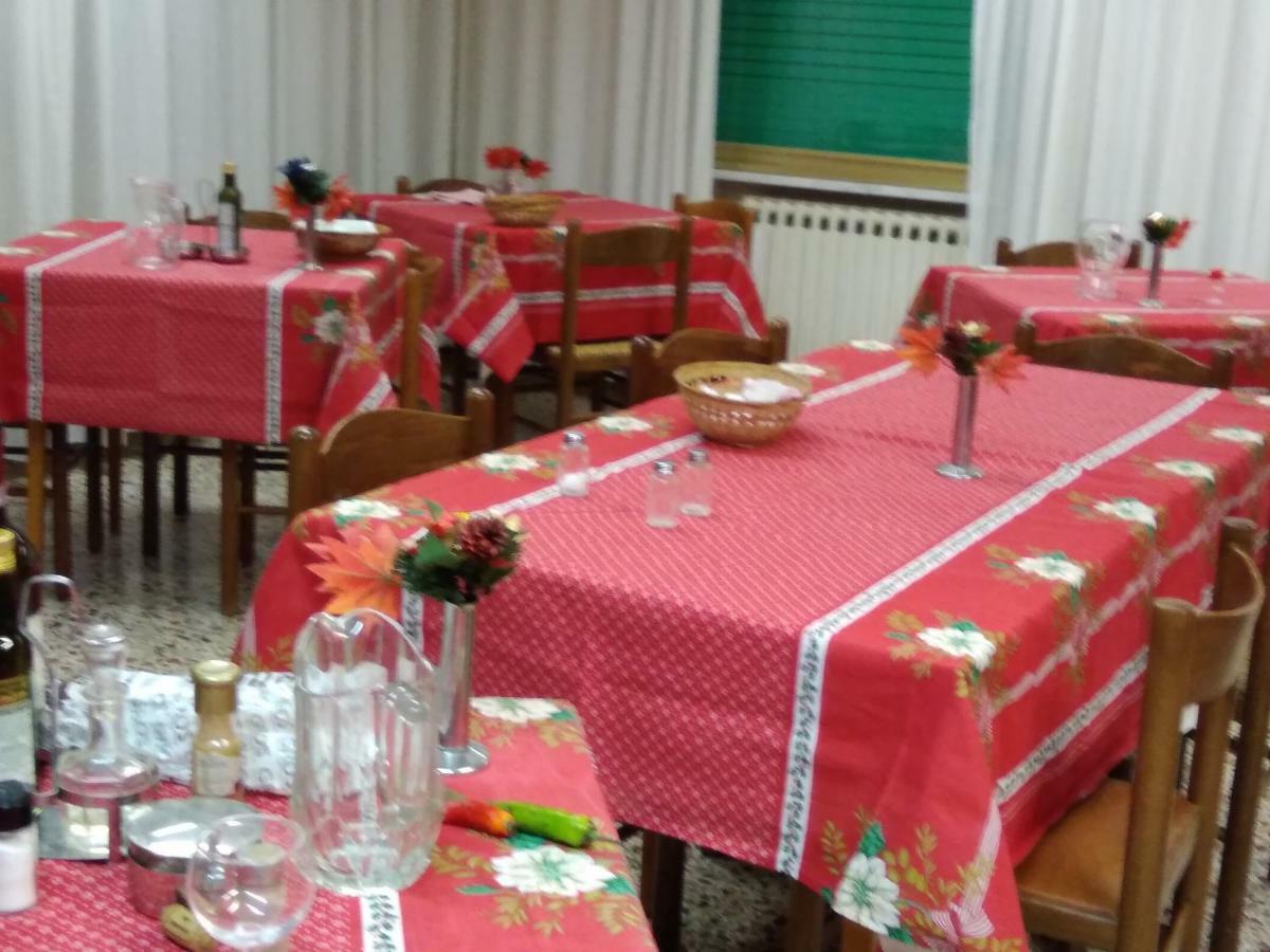 Albergo Villa Canapini تْشيانشانو  تيرمي المظهر الخارجي الصورة